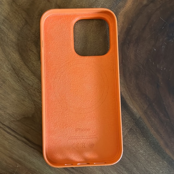 Orange Leather iPhone 14 Pro case. Case by Apple. - Picture 5 of 5